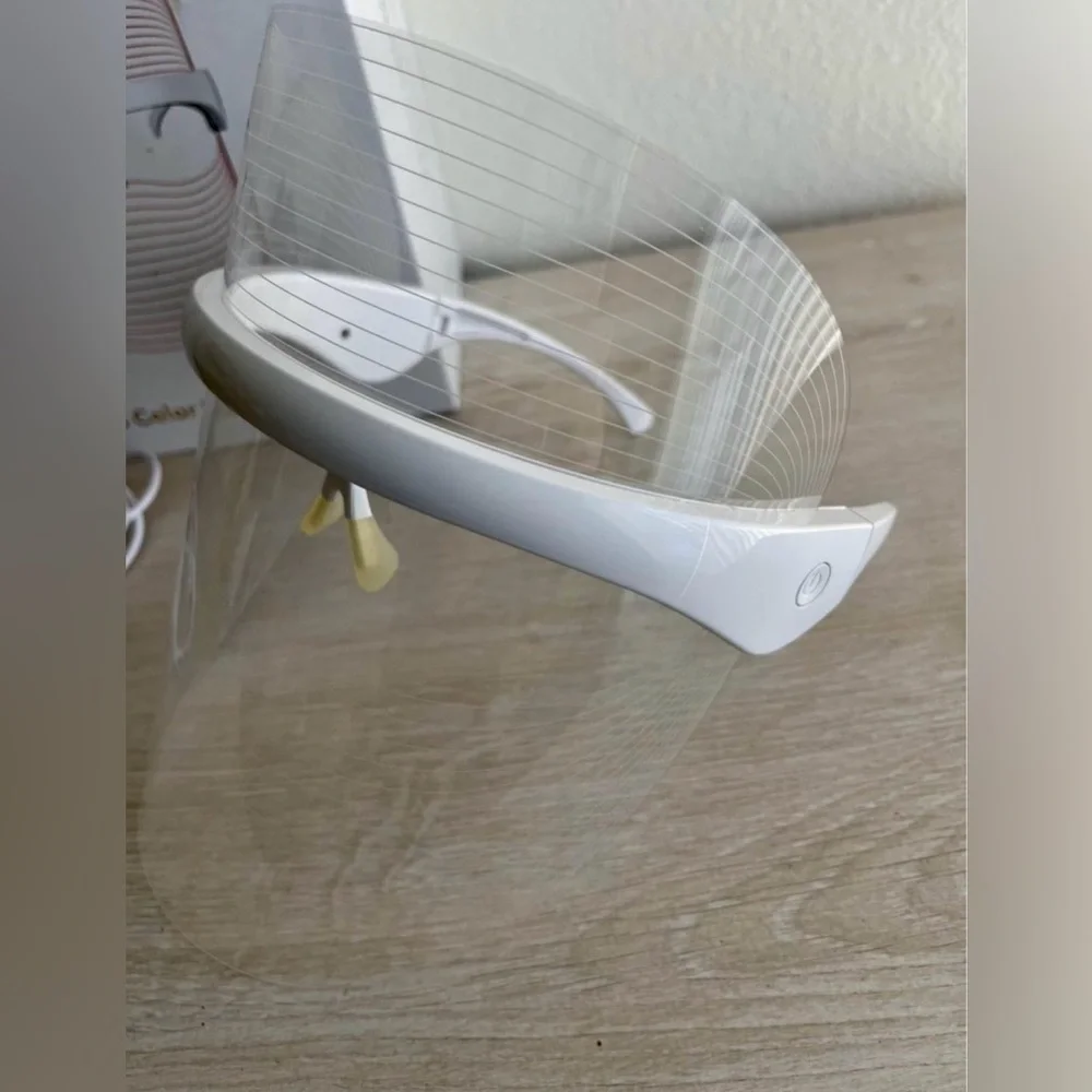 LED Light Therapy Mask